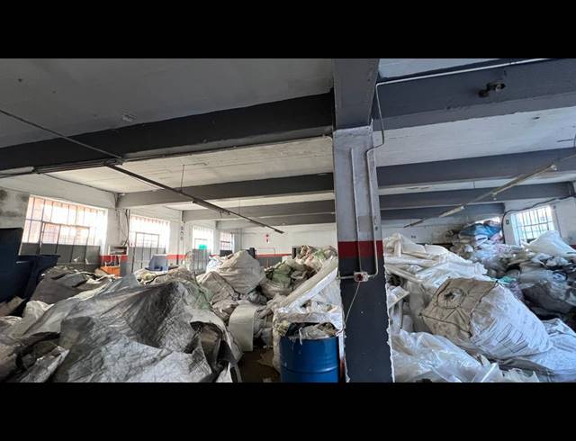 1,335M² WAREHOUSE FOR SALE IN SPRINGFIELD
